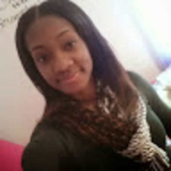 Meet your Posher, Janel - Picture 1 of 1